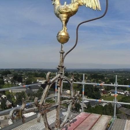 Sanierung Kreuz der Pfarrkirche Bütgenbach (vorher - nachher)